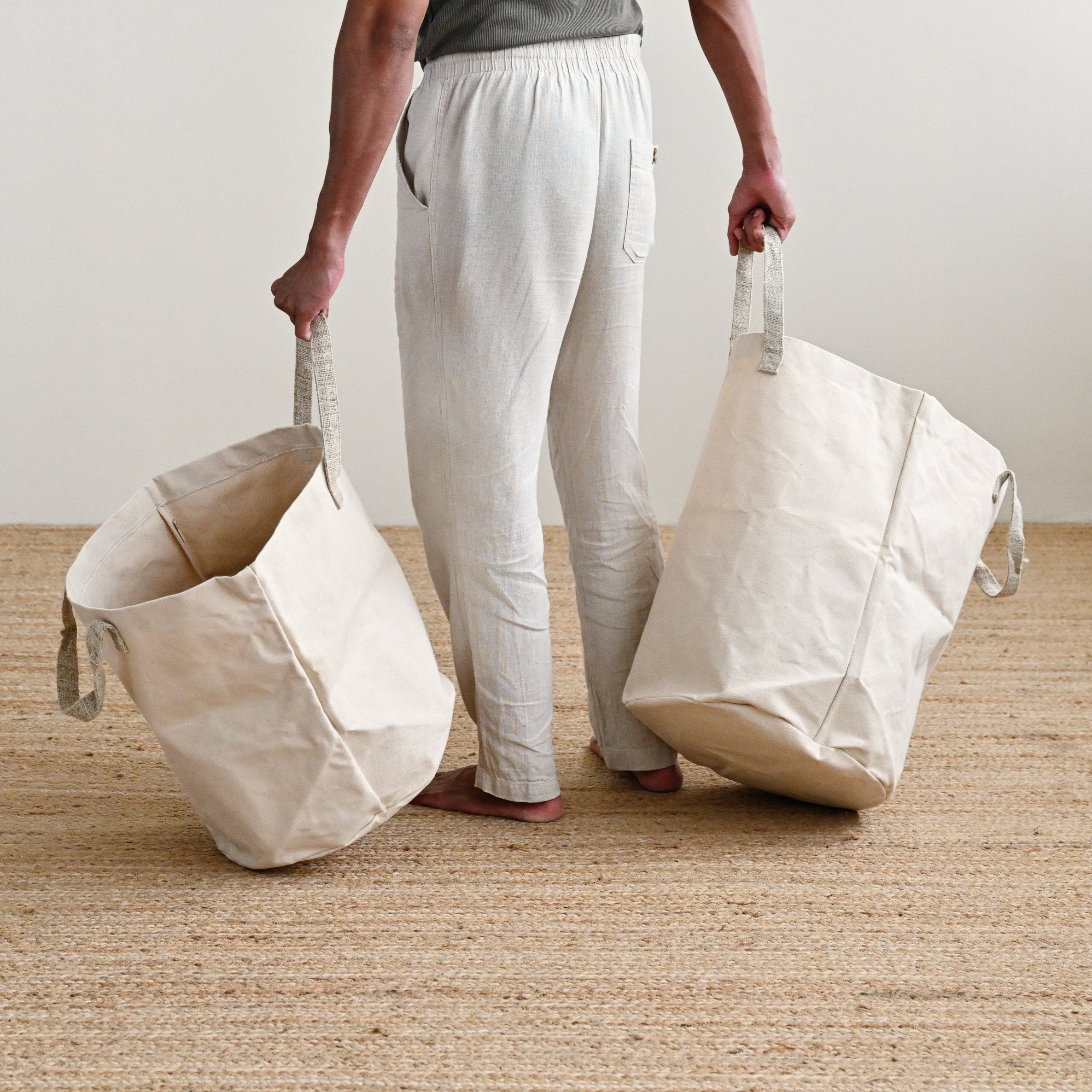 Canvas Laundry Bag with Hemp Handles 9