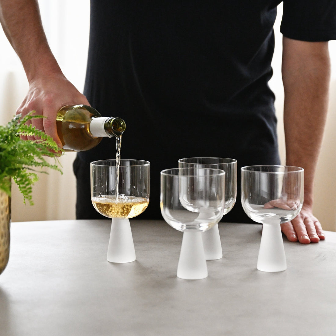 Lexington Wine Glass (Set of 4)