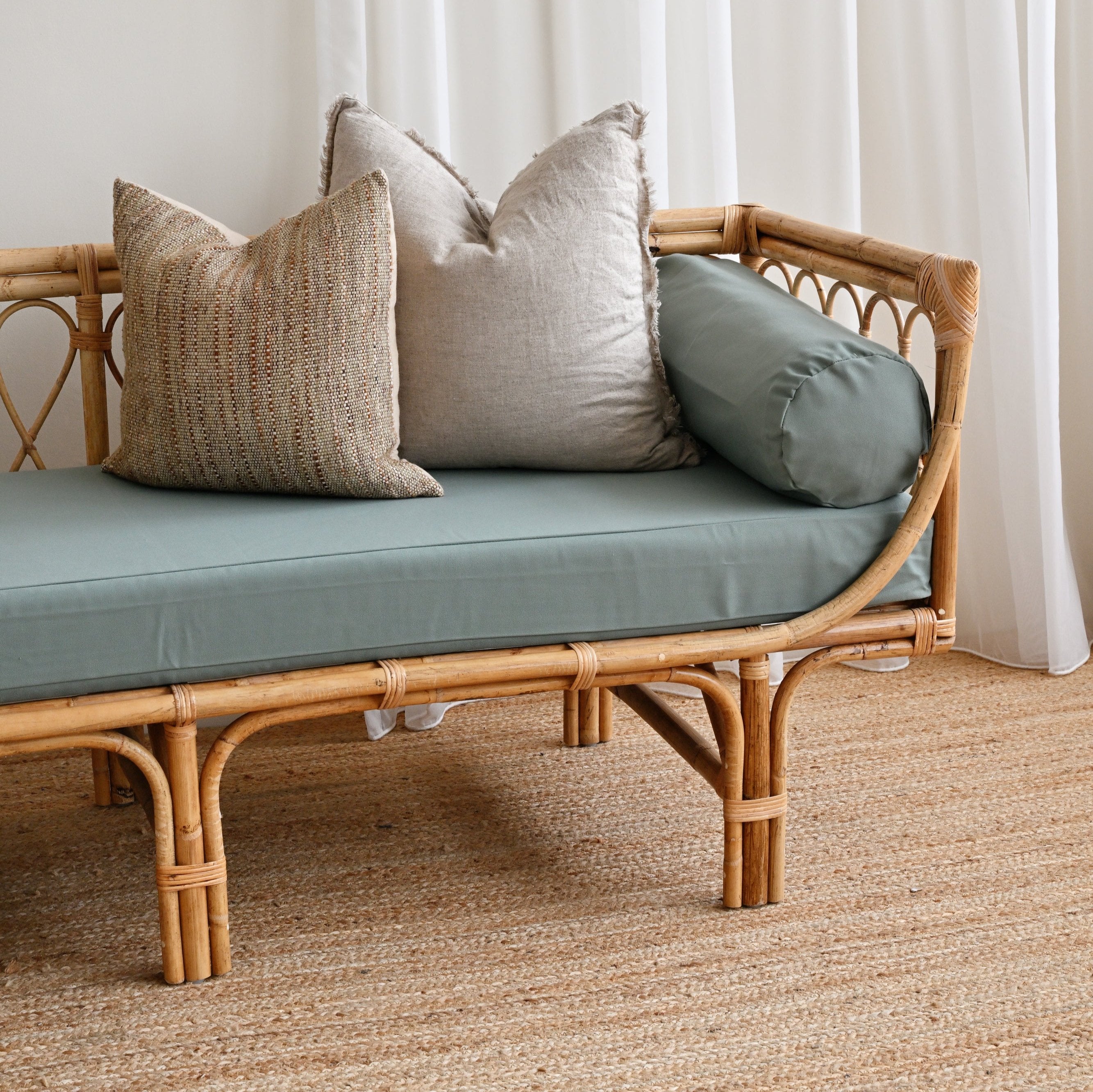 Small Aliki Daybed