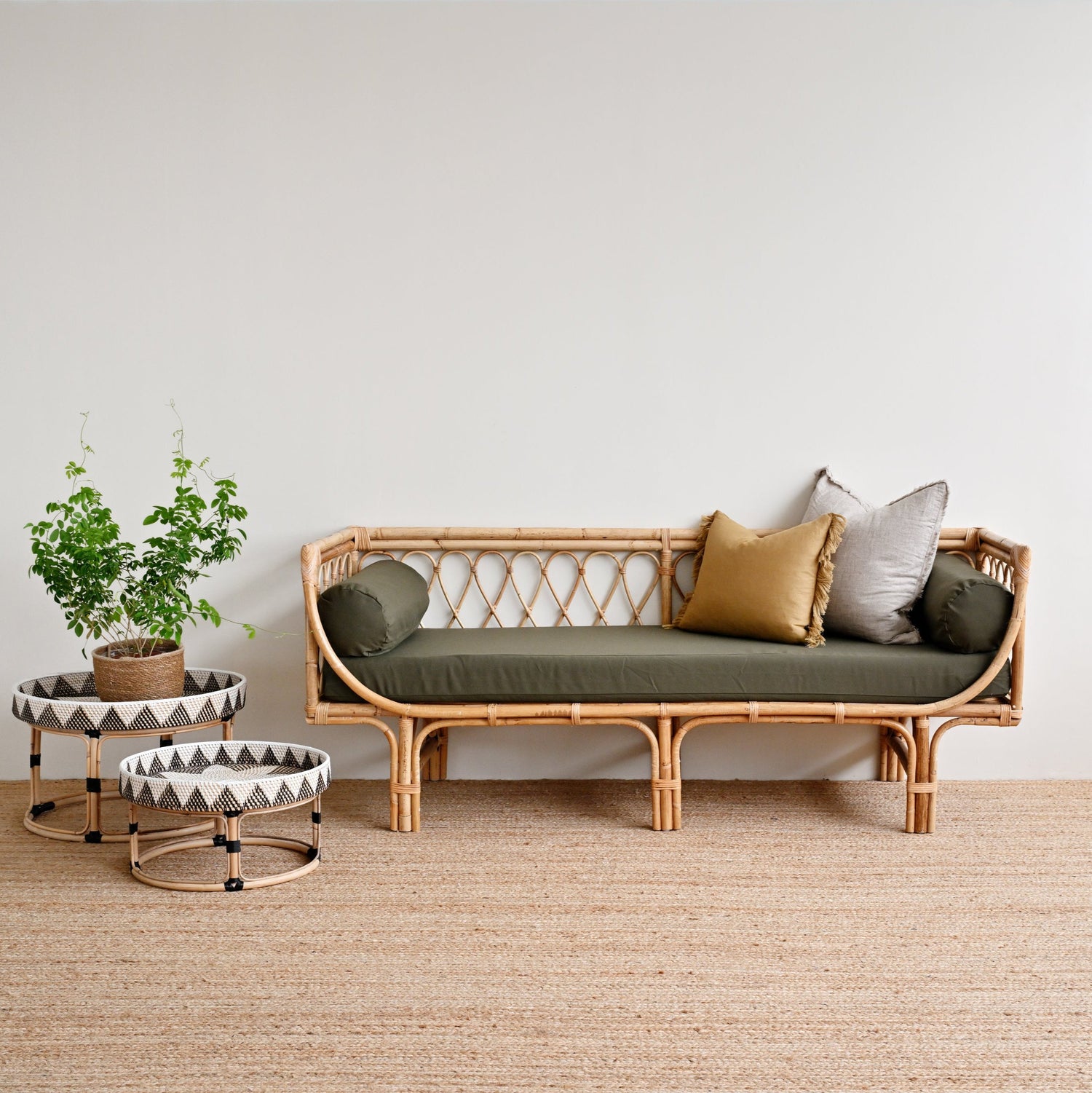 Small Aliki Daybed