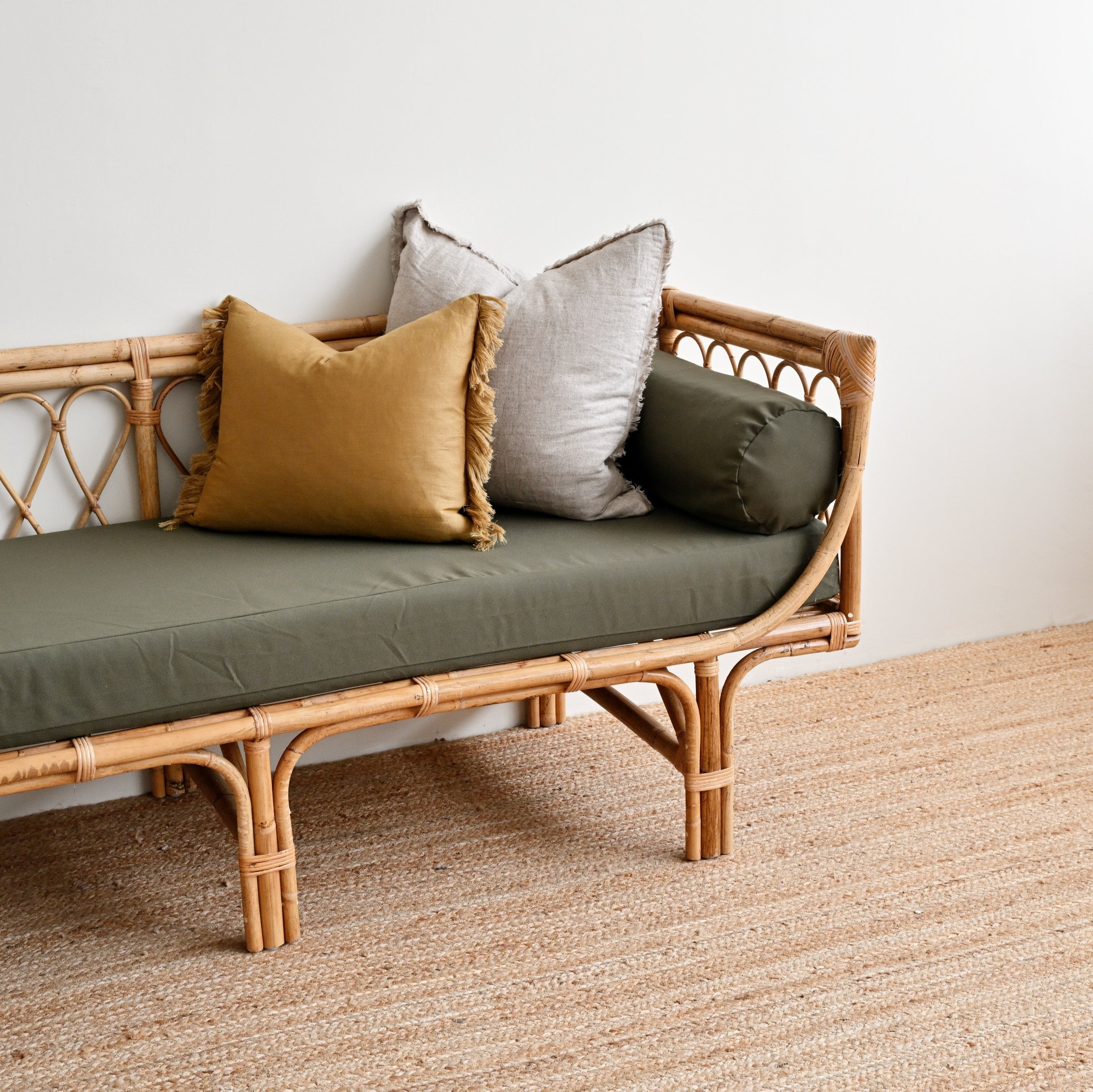 Small Aliki Daybed