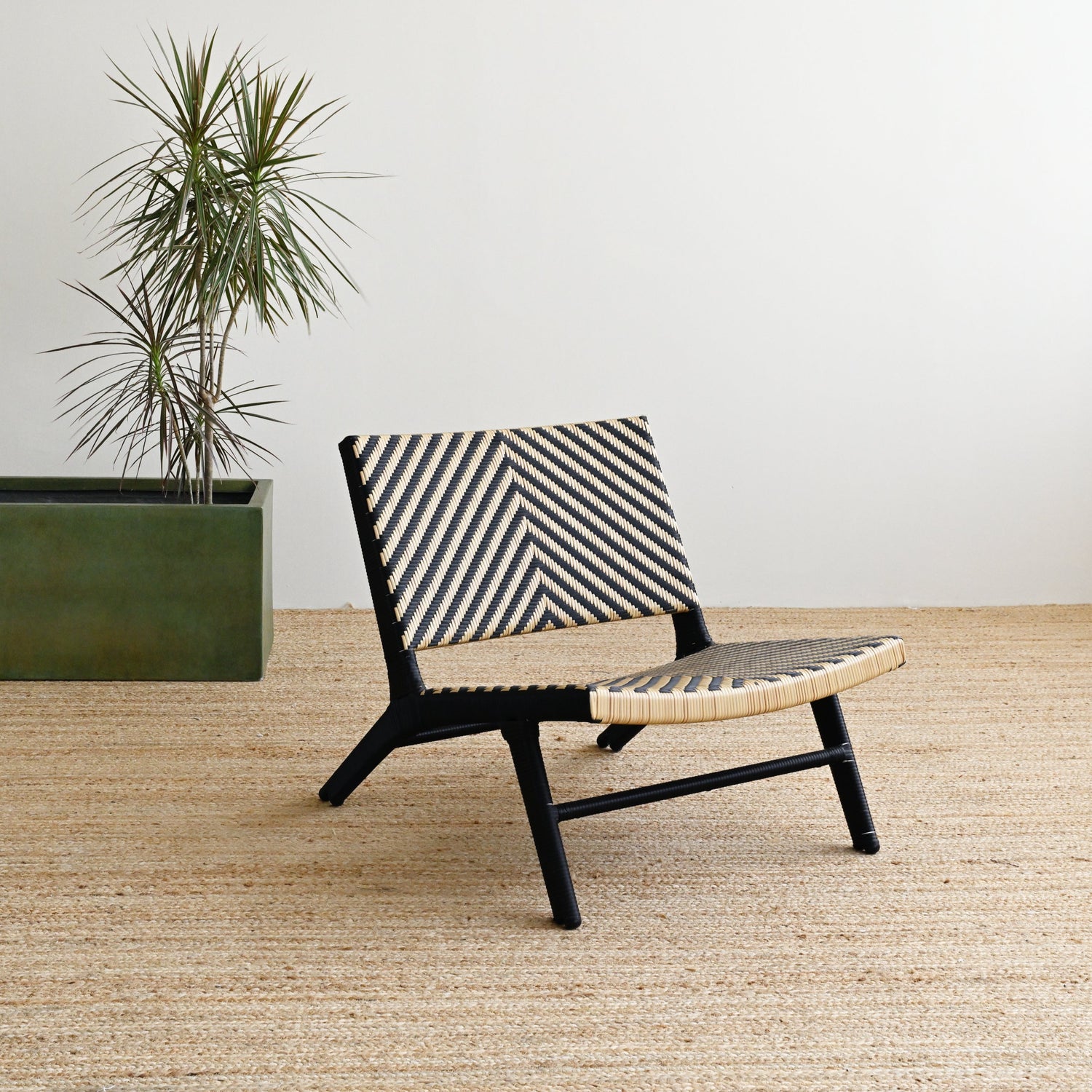 Claudia Outdoor Lounge Chair