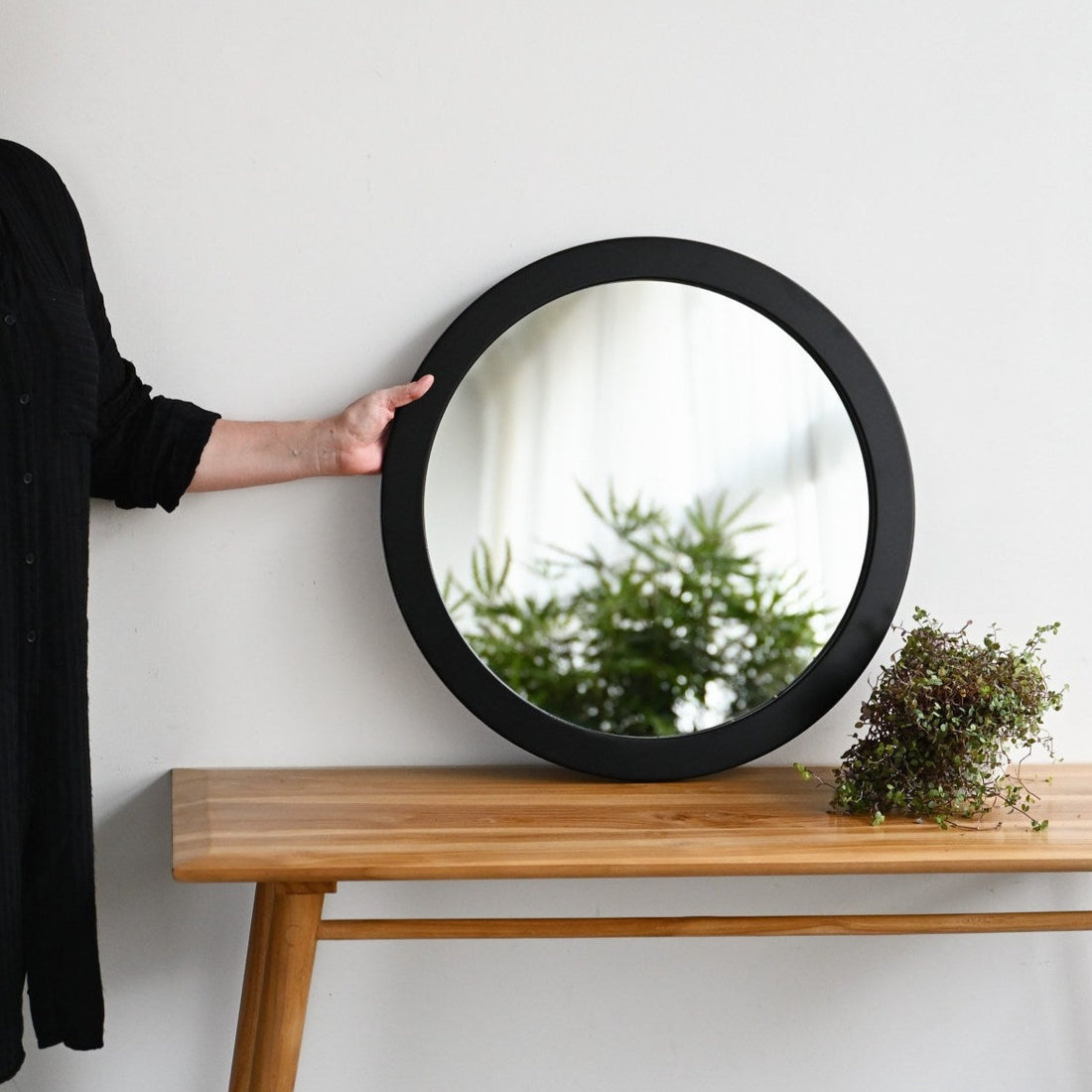 Hoi An Round Wooden Mirror - Black (60cm)