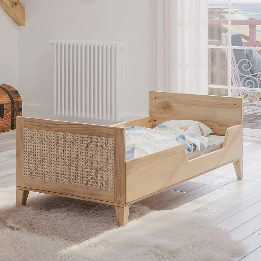 Nami Wood Bed - Natural