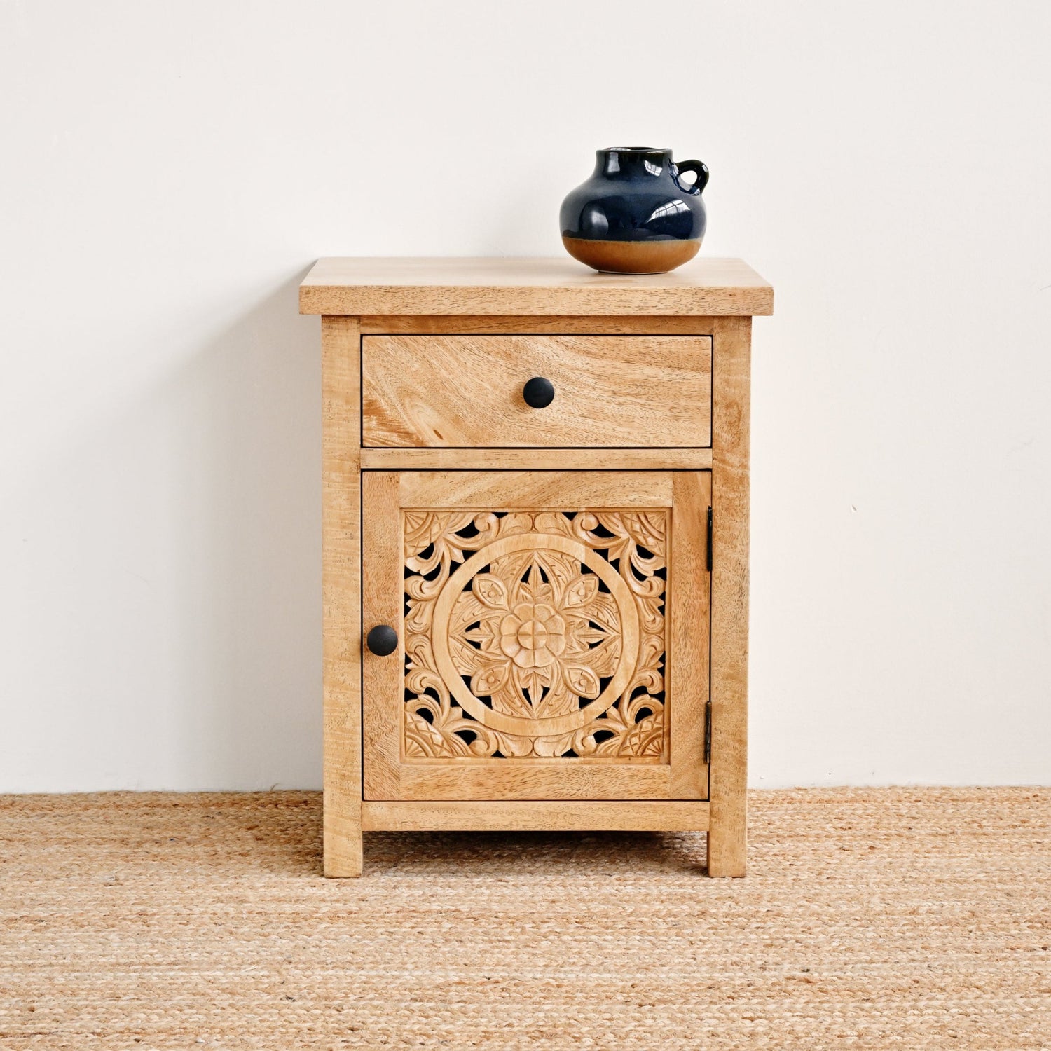 Small Kuno Bedside Table - Natural 5