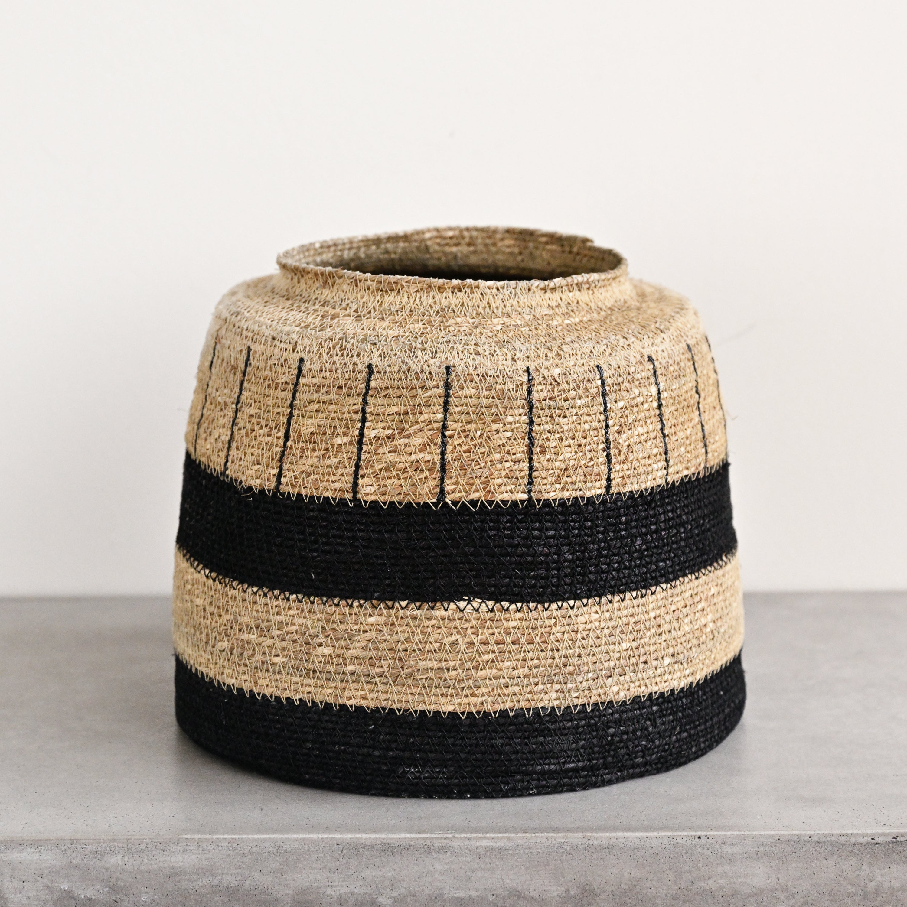 Zouk Woven Basket with Thick Stripes 2