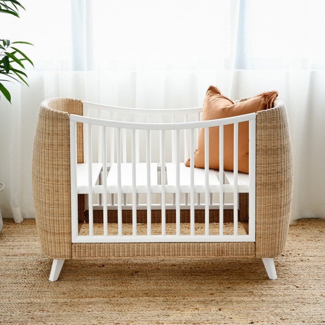 Baby bed for living hot sale room